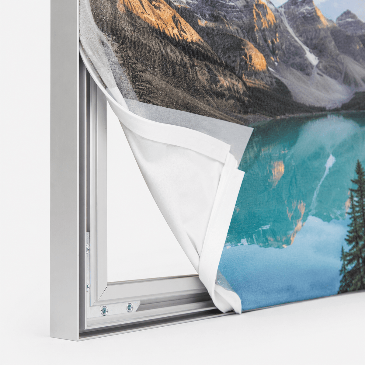 Aluminium frame met textieldoek - AFBEELDING AAN DE MUUR